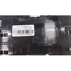 Panneau du mécanisme de commande de changement de vitesse - BYD - 13735892-00