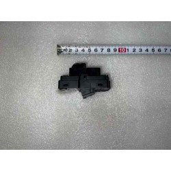 Interrupteurs de lève-vitre arrière - BYD - 13732969-00