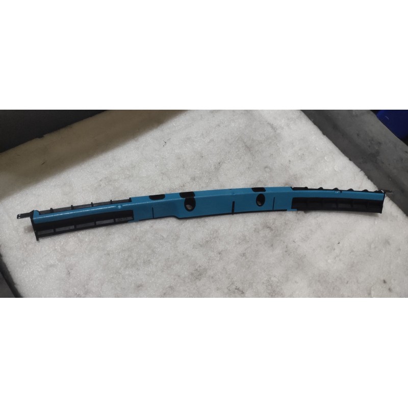 Pièce de renfort I de structure composite de montant supérieur droit - BYD - 13724488-00