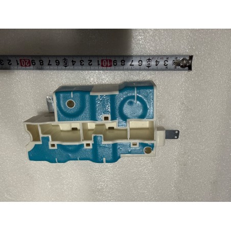 Pièce de renfort de structure composite II de bas de caisse gauche - BYD - 13724481-00