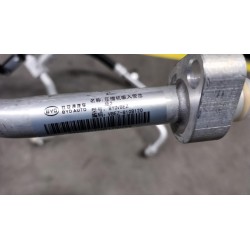 Tuyaux d'aspiration de compresseur 2 - BYD - 13724302-00