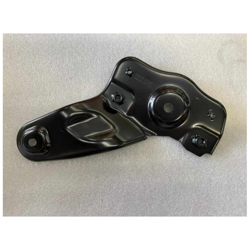 Support de montage arrière gauche du sous-châssis avant - BYD - 13722850-00