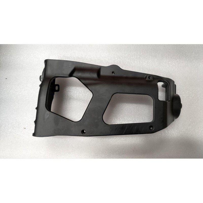 Support de fixation 3 du compresseur électrique - BYD - 13719649-00