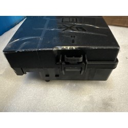 Boîtier de fusibles du compartiment avant - BYD - 13716732-00
