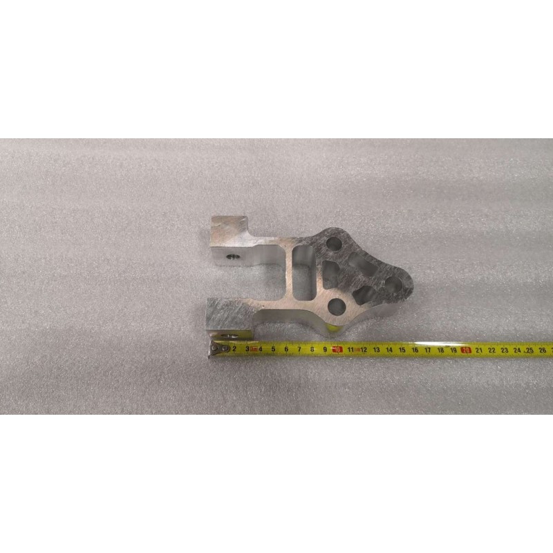 Support de montage arrière du groupe motopropulseur - BYD - 13706065-00