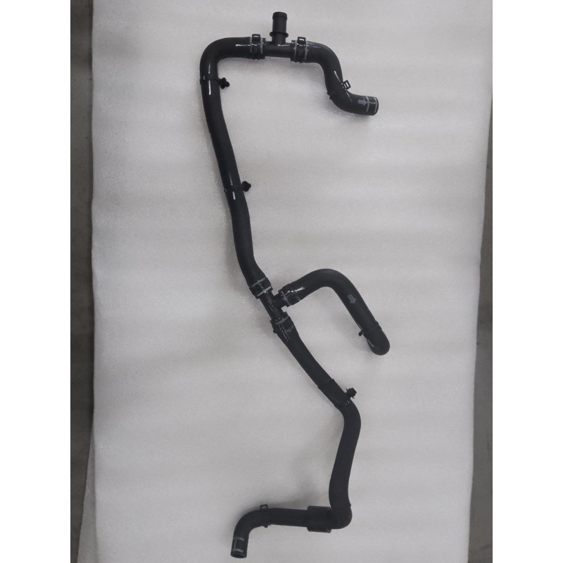 3 de tuyau de liquide de refroidissement - BYD - 13699756-00