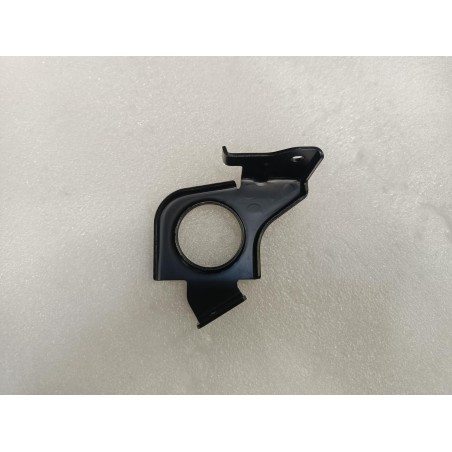 I de support de montage supérieur du radiateur - BYD - 13673256-00