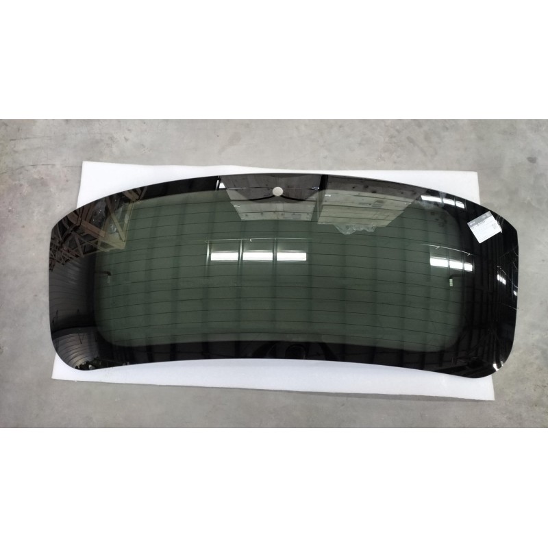 Vitre du couvercle du coffre - BYD - 13670494-00