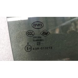 Vitre de la portière arrière droite - BYD - 13670493-00