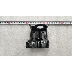 Support de montage supérieur gauche du radiateur - BYD - 13667715-00