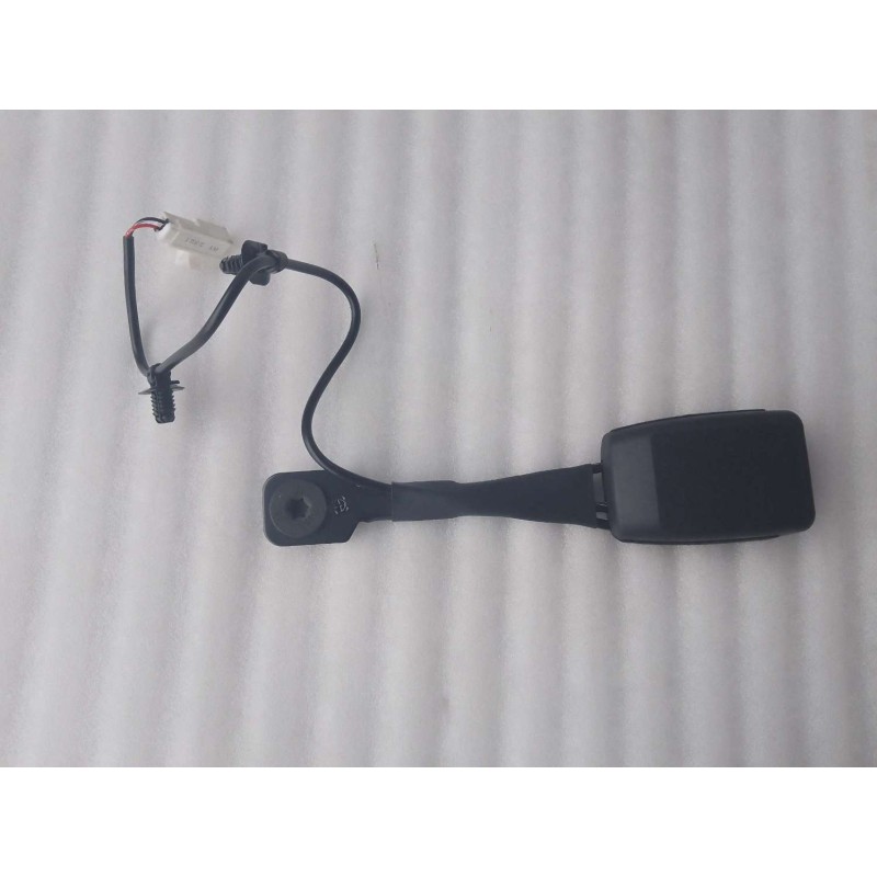 Verrou de ceinture de sécurité avant gauche - BYD - 13628052-00