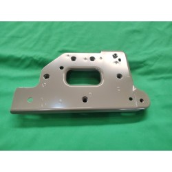 Plaque de Montage Gauche, Poutre Anticollision Avant - BYD - 13602004-00