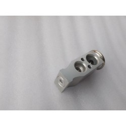 Valve d'expansion thermique - BYD - 13600677-00