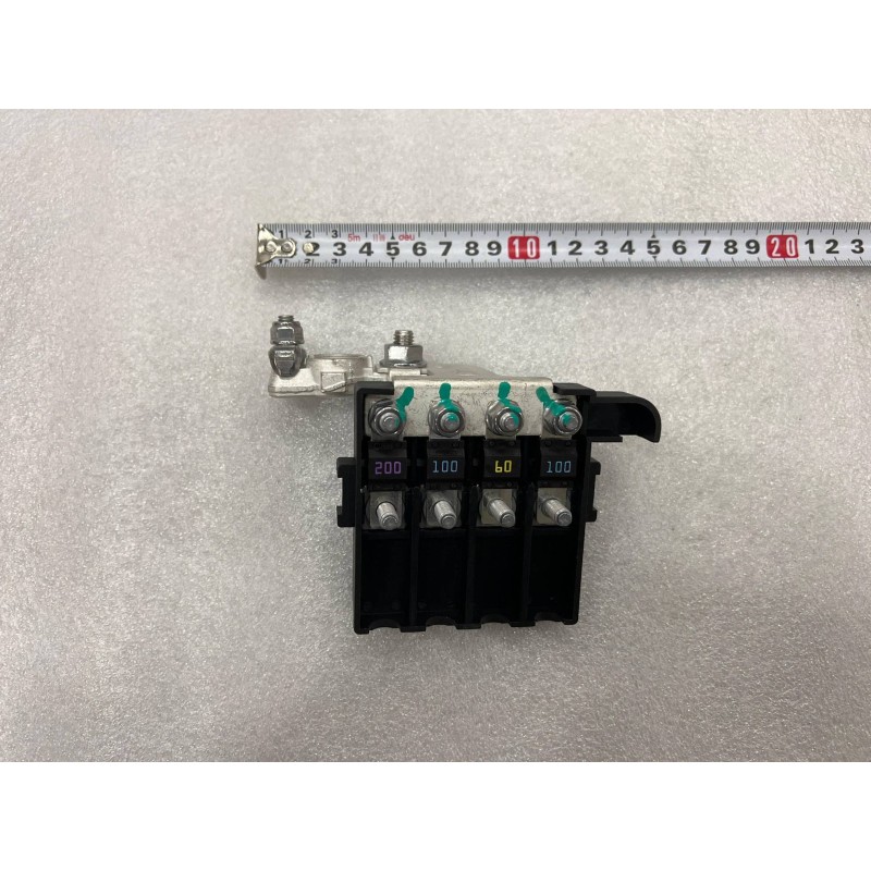 Corps de la boîte à fusibles - BYD - 13590053-00
