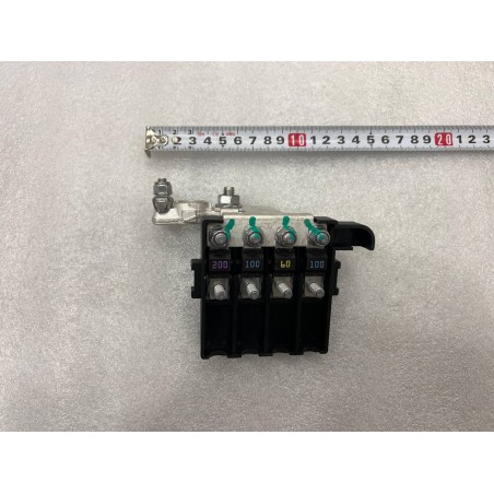 Corps de la boîte à fusibles - BYD - 13590053-00
