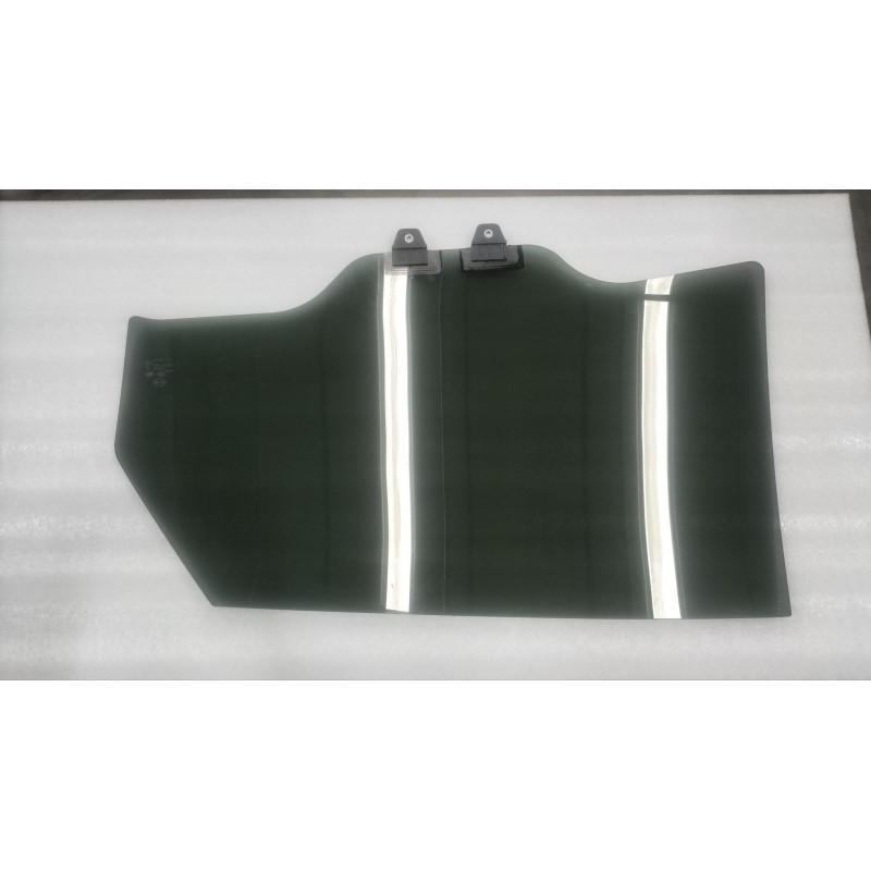 Vitre de la portière arrière droite - BYD - 13580102-00