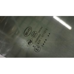 Vitre de la portière arrière droite - BYD - 13580102-00