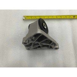 Support de montage gauche du groupe motopropulseur - BYD - 13559894-00