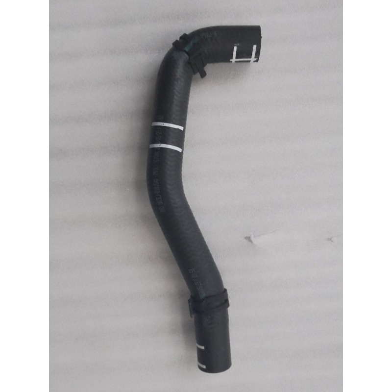 Tuyau d'entrée de la pompe à liquide de refroidissement du moteur - BYD - 13507838-00