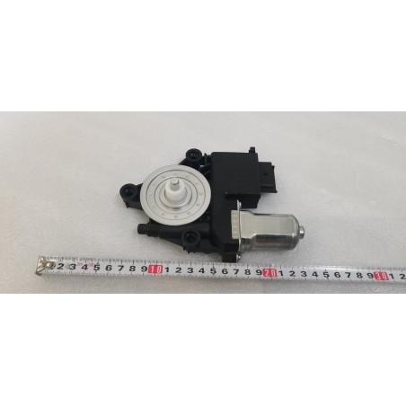 Moteur de régulateur de vitre de porte arrière droite - BYD - 13485283-00