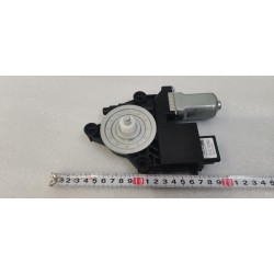Moteur de régulateur de vitre de porte avant gauche - BYD - 13485282-00