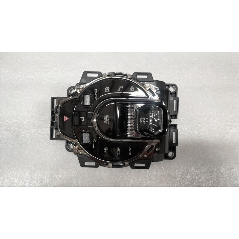 Panneau du mécanisme de commande de changement de vitesse - BYD - 13460074-00