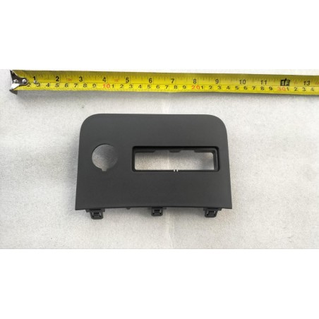 Panneau de montage USB - BYD - 13456544-00