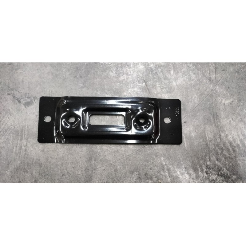 Support de montage droit de la poutre anti-collision auxiliaire - BYD - 13438198-00