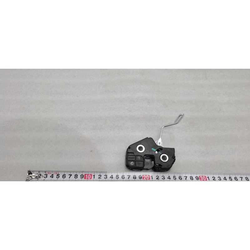 Serrure droite - BYD - 13431245-00