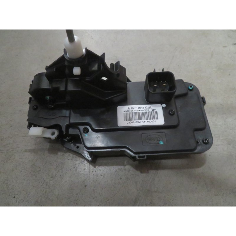 Corps de serrure de la portière arrière gauche - BYD - 13339430-00