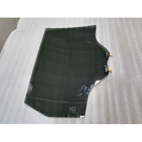 Vitre de la portière arrière gauche - BYD - 13323660-00