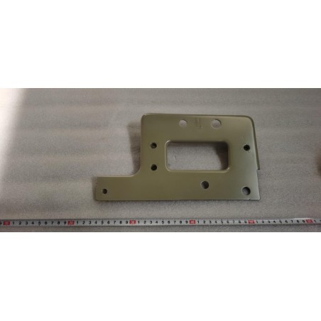 Plaque de montage droite, poutre anti-collision, avant - BYD - 13278040-00