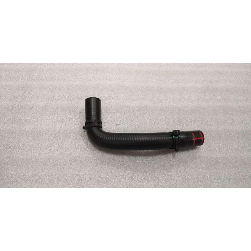 Tuyau d'entrée de la pompe à liquide de refroidissement du moteur - BYD - 13226885-00
