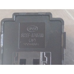 Interrupteurs de lève-vitre arrière - BYD - 13208254-00