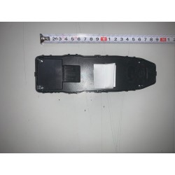 Interrupteurs de lève-vitre avant gauche - BYD - 13208252-00