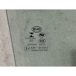 Vitre de la portière avant droite - BYD - 13167830-00