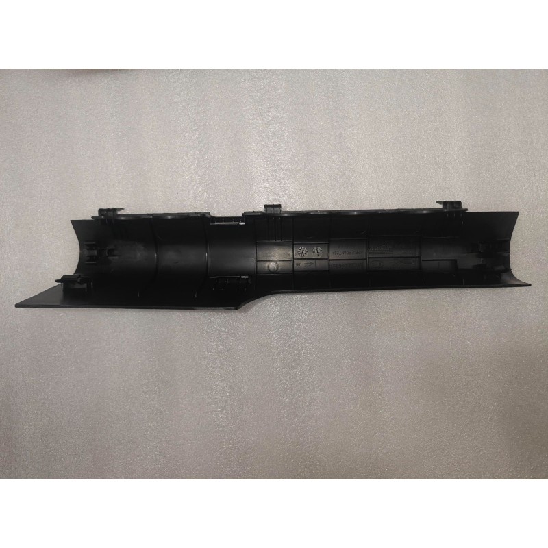 Protection du seuil de la portière arrière gauche - BYD - 13152770-00