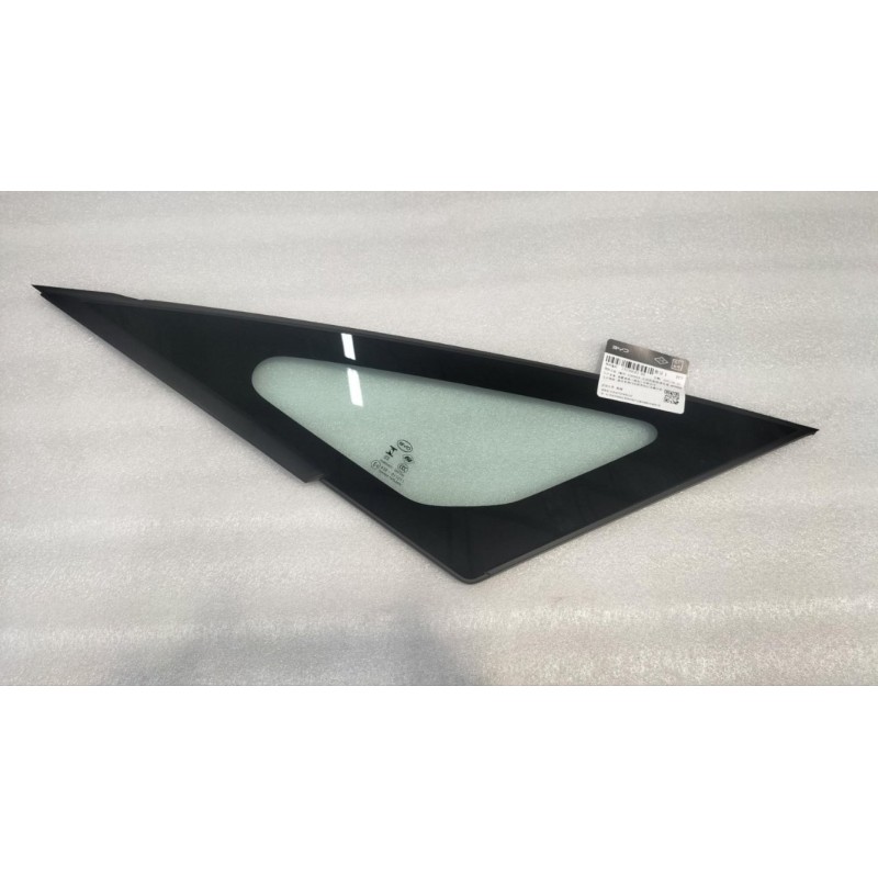 Vitre du coin avant gauche - BYD - 13136643-00