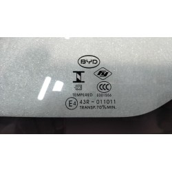 Vitre du coin avant gauche - BYD - 13136643-00