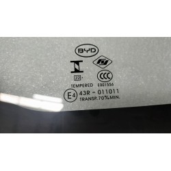 Vitre du coin avant droit - BYD - 13136625-00