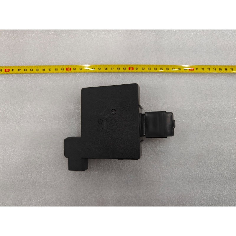 Couvercle supérieur de la boîte à fusibles - BAD3-30200 - BYD - 13031725-00