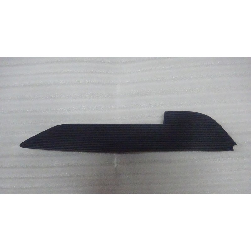 Couvercle de la poignée intérieure de la portière arrière droite - Noir foncé 5 - BYD - 13001353-00
