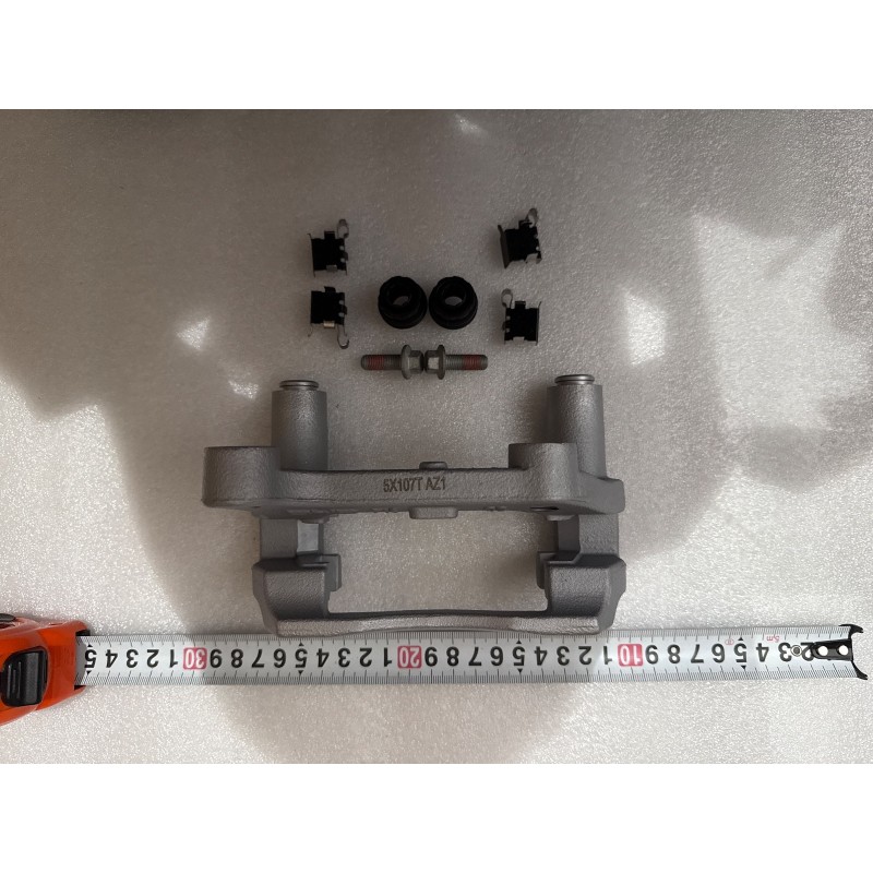 Support d'étrier de frein arrière droit - BYD - 19609445-00