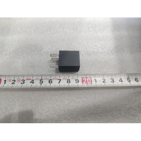 Relais de puissance 35A 12V (HFV6G-12-ZSTN-R) - BYD - 12785198-00