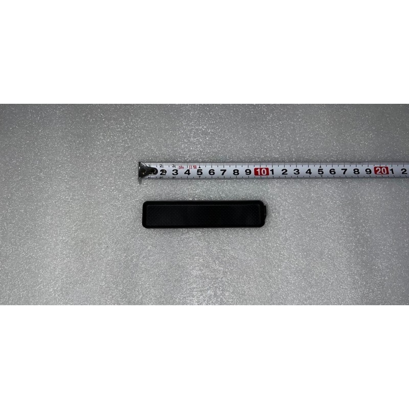 Coussinet en caoutchouc de la fente pour téléphone du panneau d'instruments auxiliaire - noir foncé 5 - BYD - 12685261-00