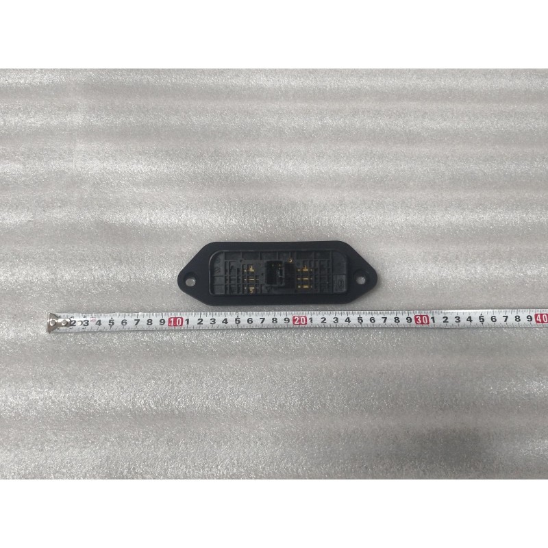 Extrémité fixe de l'interrupteur de porte coulissante - version de base - BYD - 12579980-00