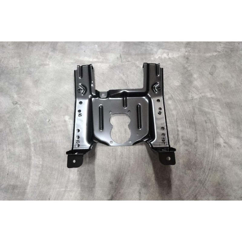 Support de port de charge - peinture noire électrophorétique - BYD - 12504150-00