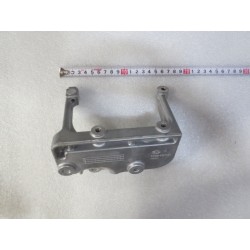 Support inférieur, pompe à vide - BYD - 12261667-00