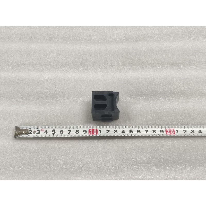 Support en plastique inférieur de la barre stabilisatrice avant - BYD - 11130976-00