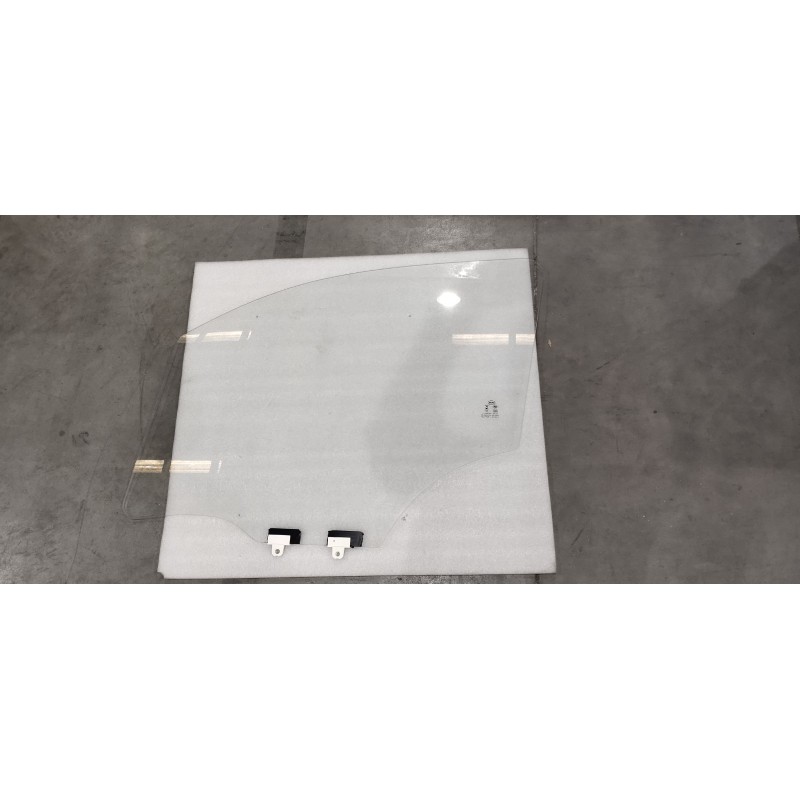 Vitre de la porte avant gauche - BYD - 11130818-00